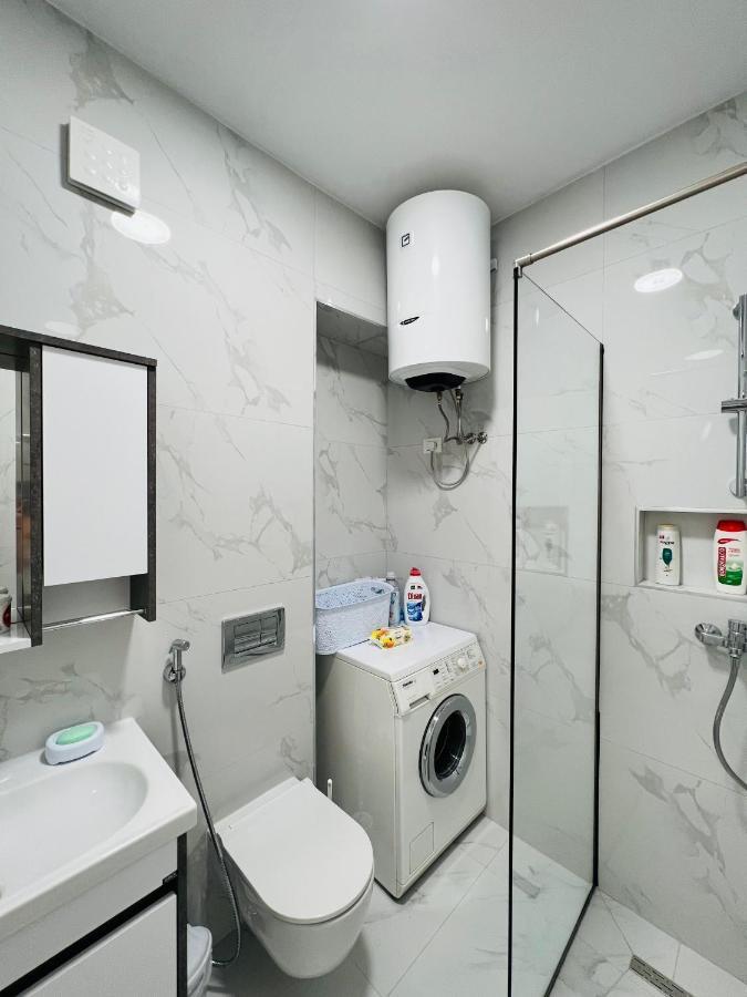 Lovely Apartment, Free Parking Tirana Exterior photo